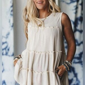 #1253 Three Bird Nest Dreamy Tiers Top